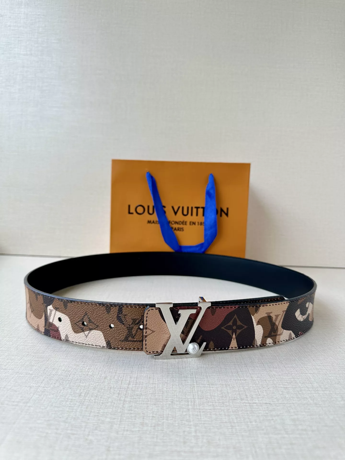 Louis Vuitton AAA Quality Belts In 4.0cm For Unisex UrbanStyle 7448