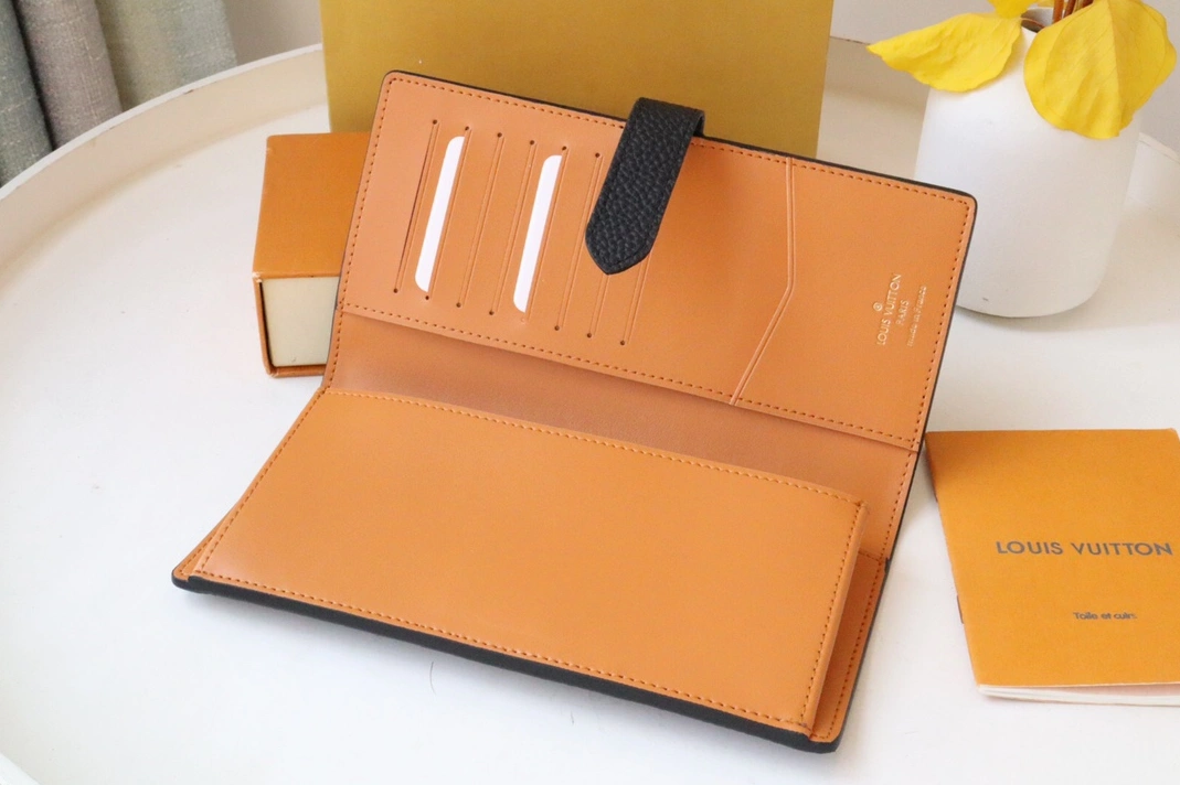 Louis Vuitton AAA Quality Card Case BestValue 3142