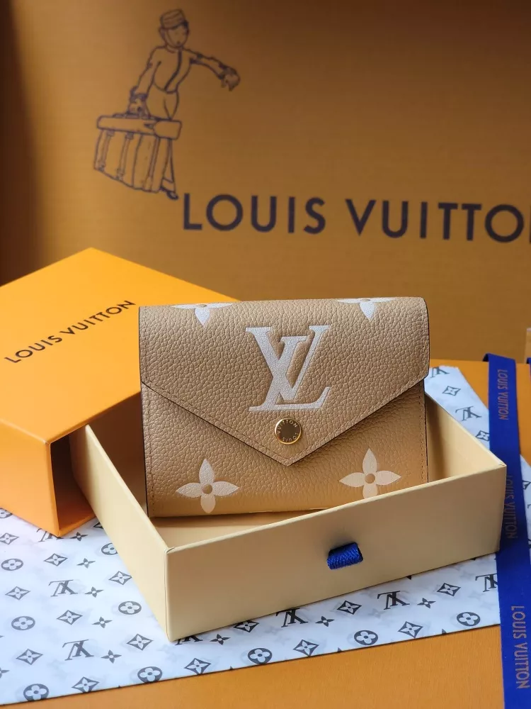 Louis Vuitton AAA Quality Card Case Breathable 7863
