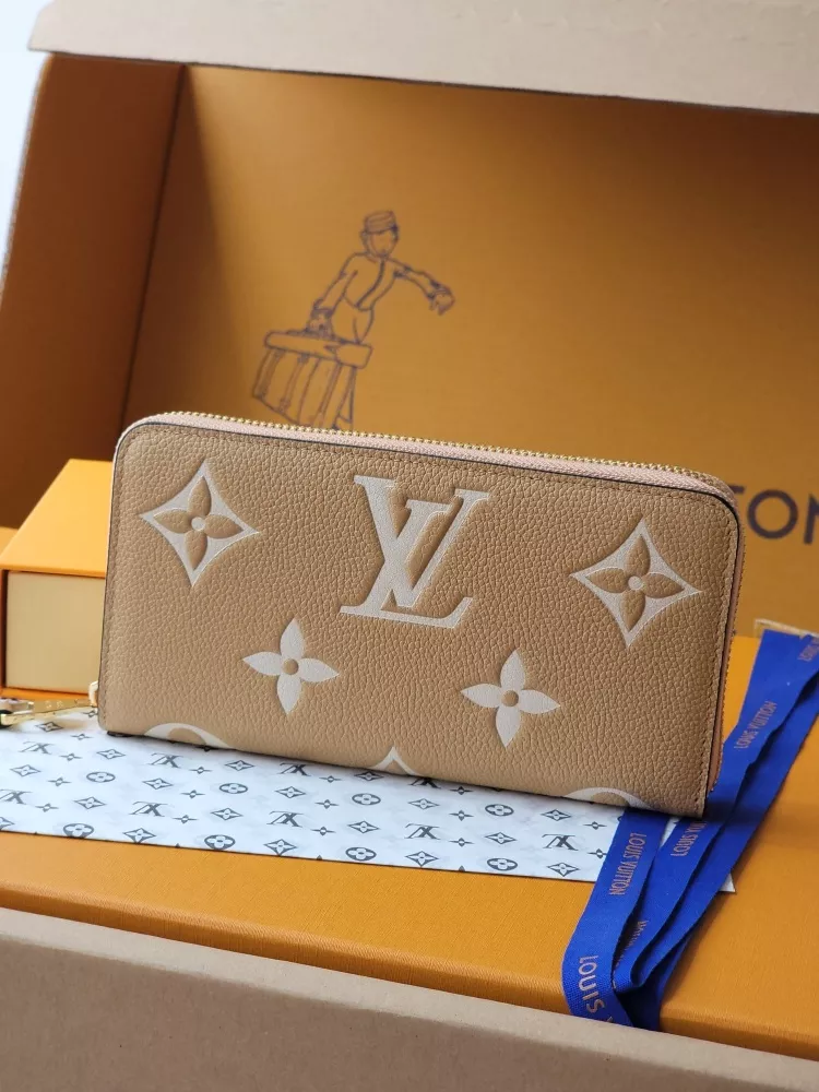 Louis Vuitton AAA Quality Card Case Compact 1326