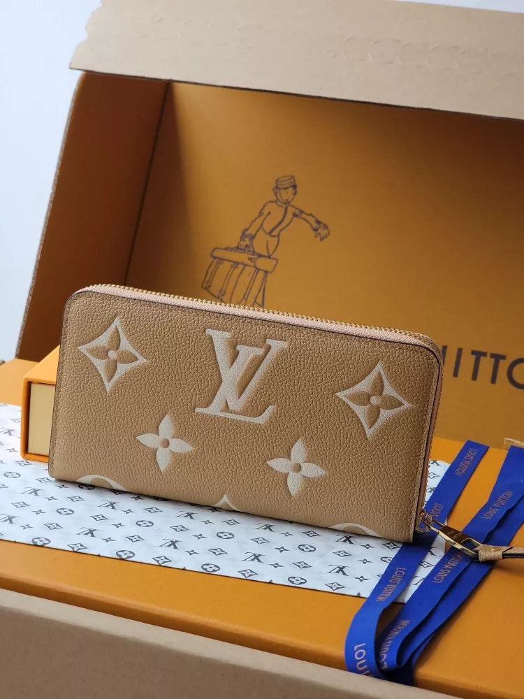 Louis Vuitton AAA Quality Card Case Compact 1326