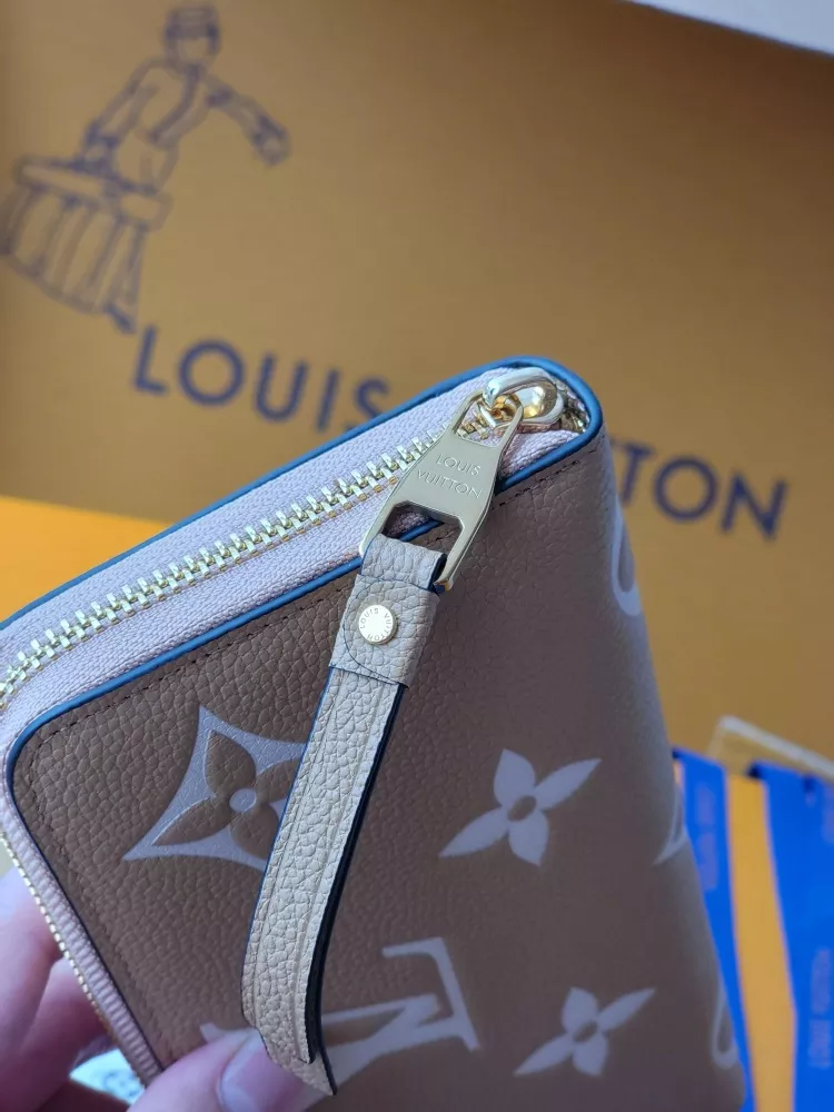 Louis Vuitton AAA Quality Card Case Compact 1326