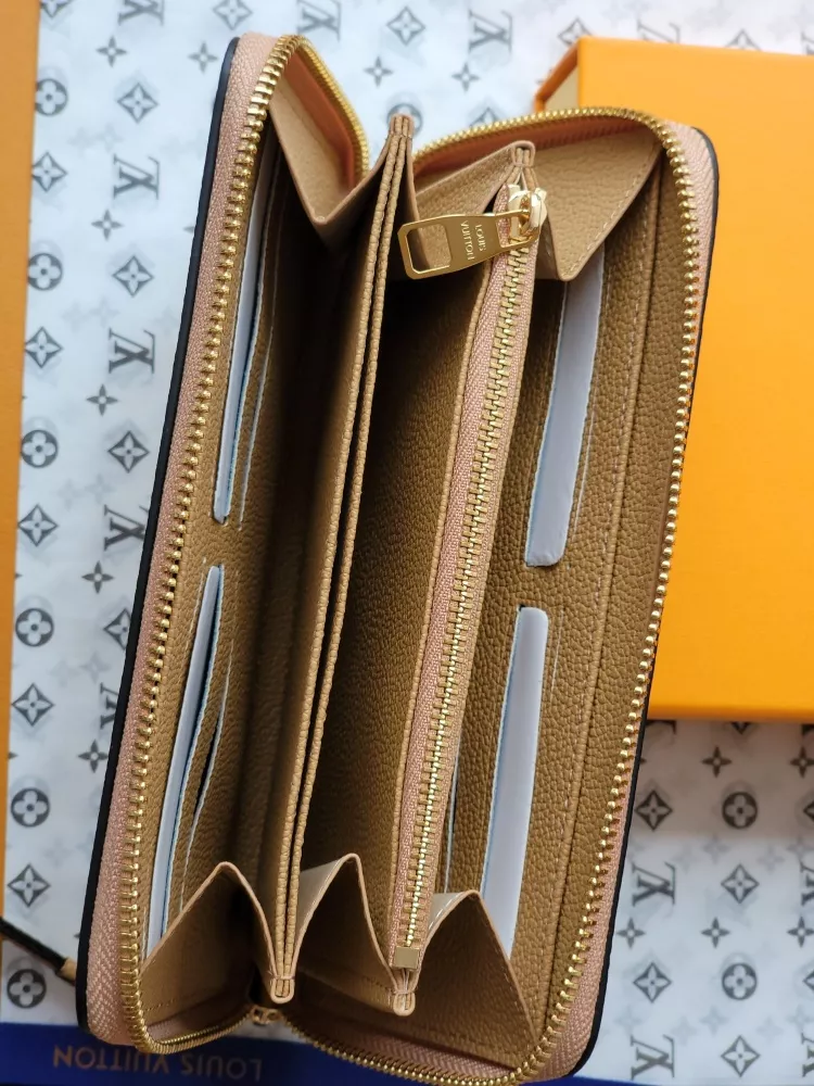 Louis Vuitton AAA Quality Card Case Compact 1326