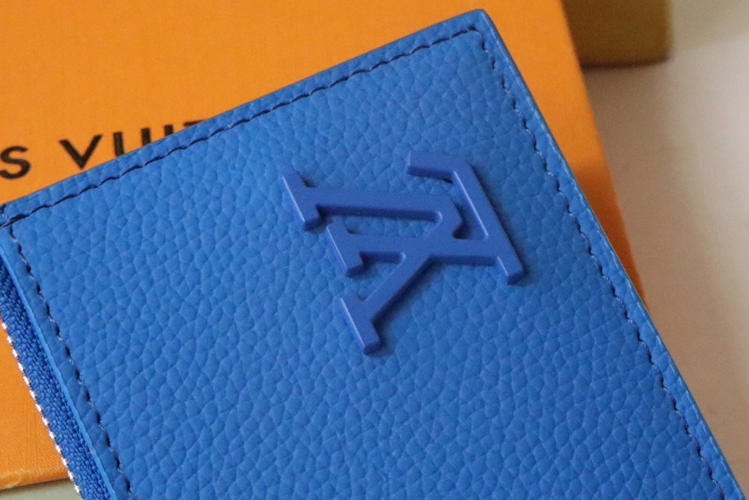 Louis Vuitton AAA Quality Card Case Compact 5430
