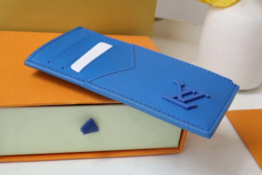 Louis Vuitton AAA Quality Card Case Compact 5430