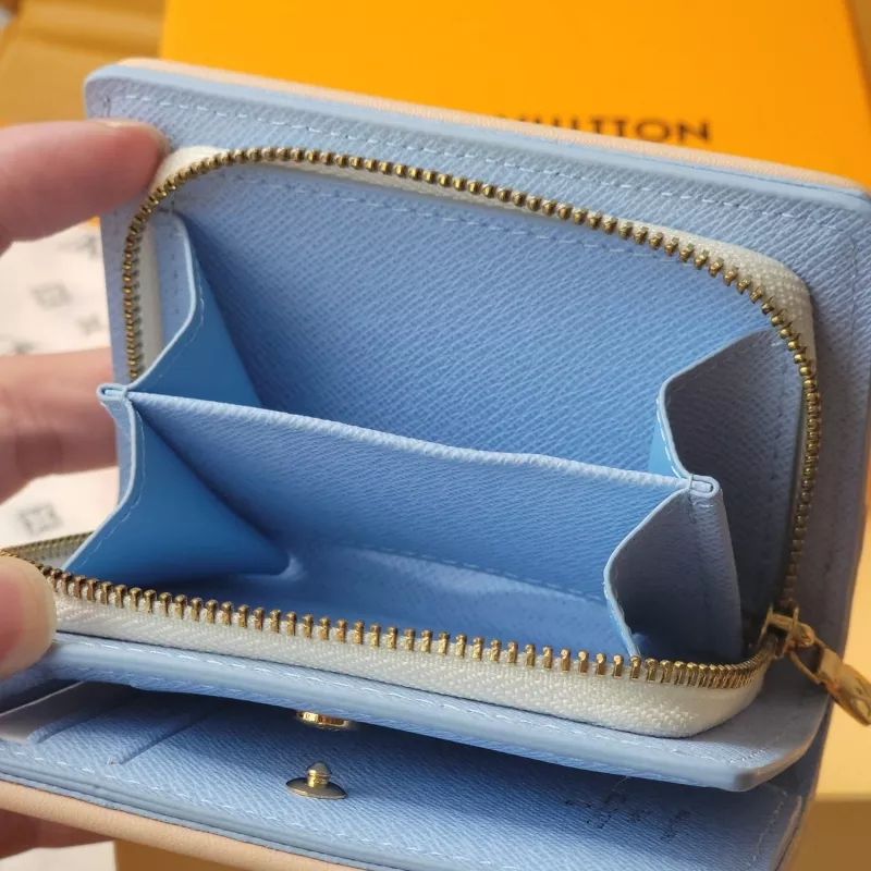 Louis Vuitton AAA Quality Card Case Compact 7156