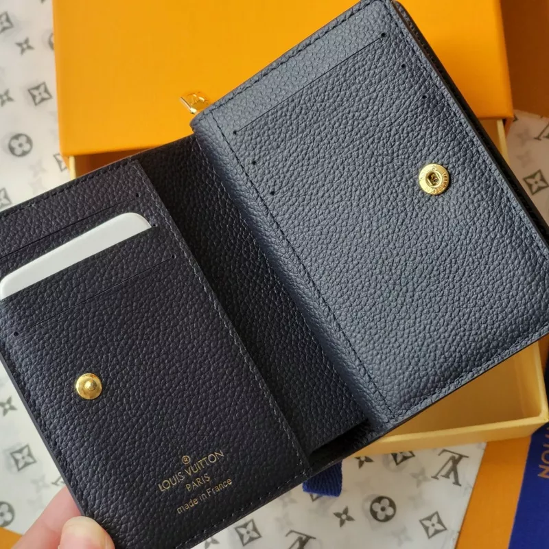 Louis Vuitton AAA Quality Card Case DailyWear 292