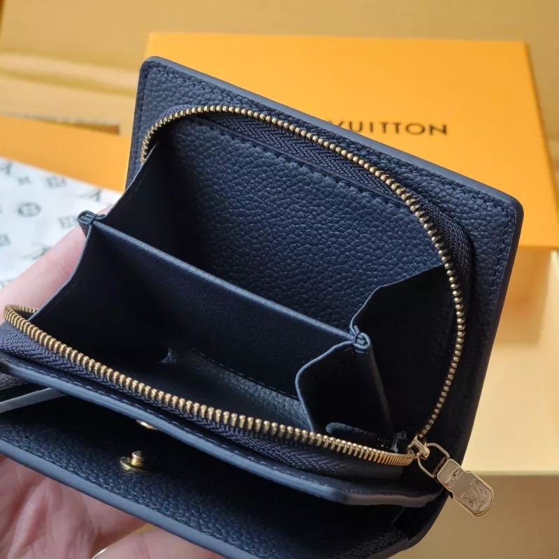 Louis Vuitton AAA Quality Card Case DailyWear 292