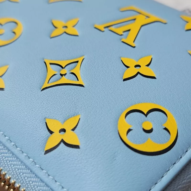 Louis Vuitton AAA Quality Card Case EasyMatch 999