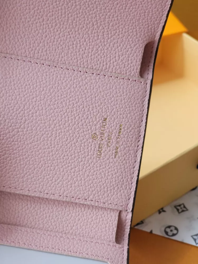 Louis Vuitton AAA Quality Card Case Efficient 414