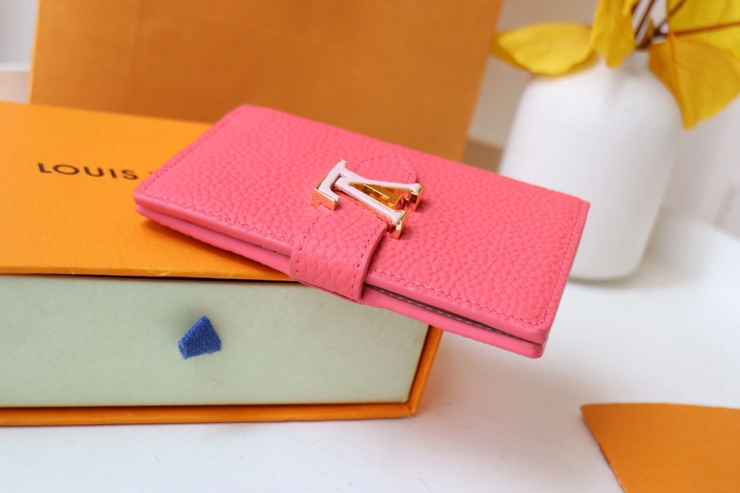 Louis Vuitton AAA Quality Card Case Fashionable 1179