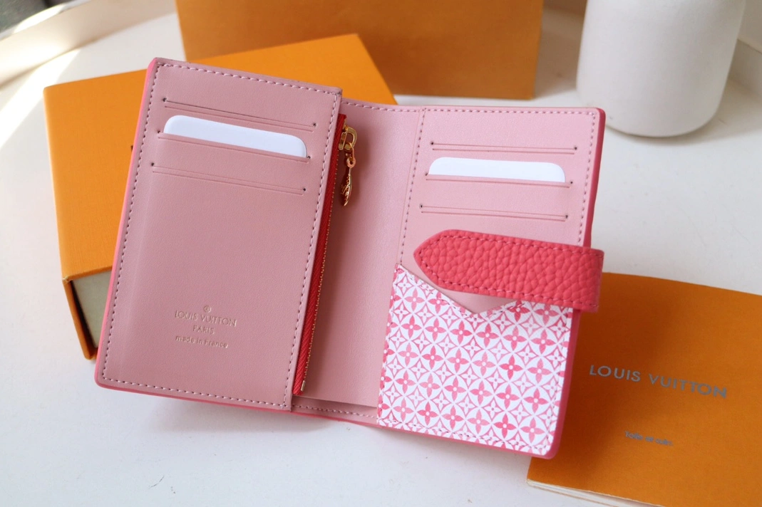 Louis Vuitton AAA Quality Card Case Fashionable 1179