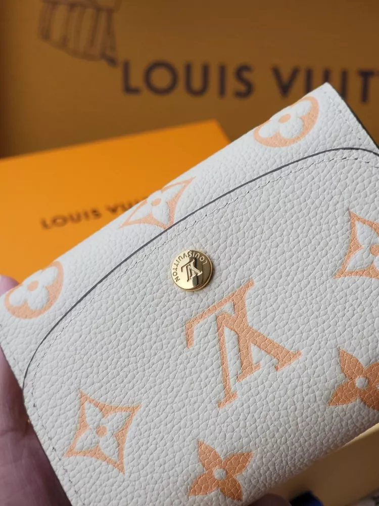 Louis Vuitton AAA Quality Card Case Flexible 3435