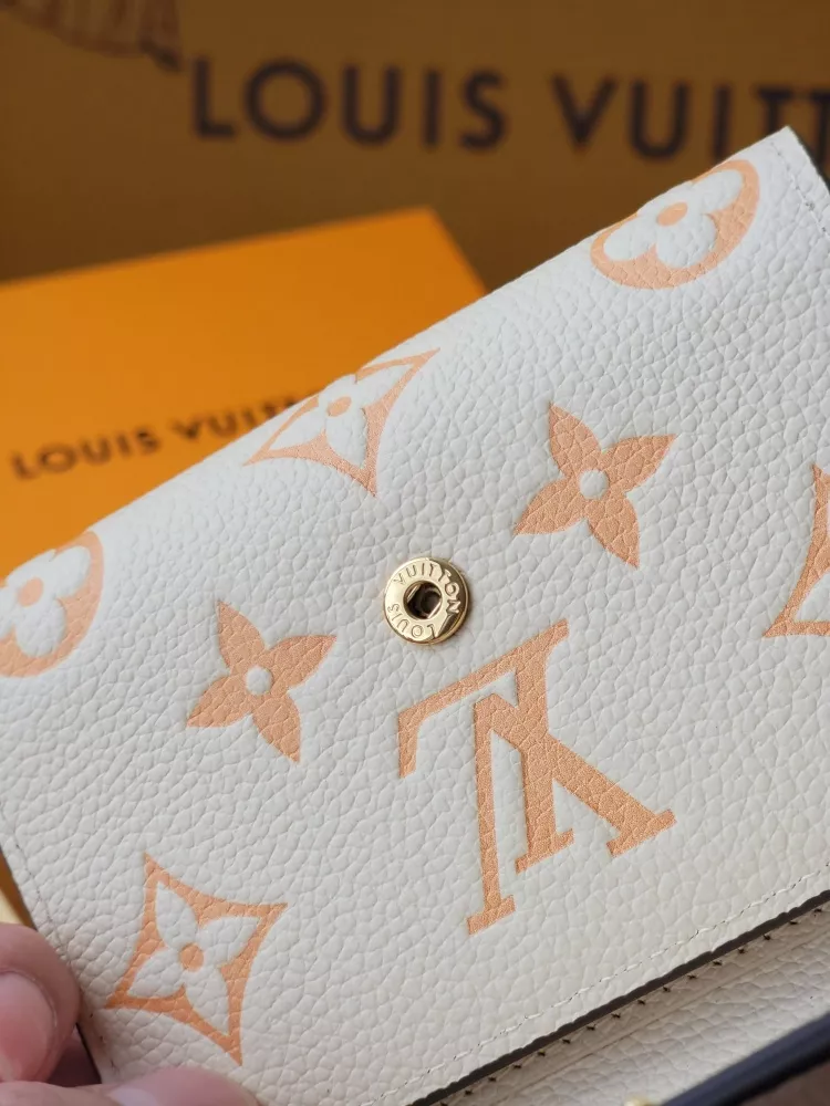 Louis Vuitton AAA Quality Card Case Flexible 3435