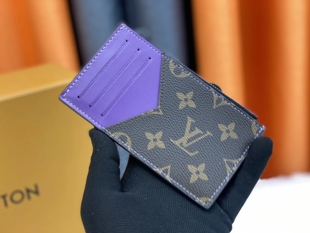 Louis Vuitton AAA Quality Card Case For Unisex Elegant 7238