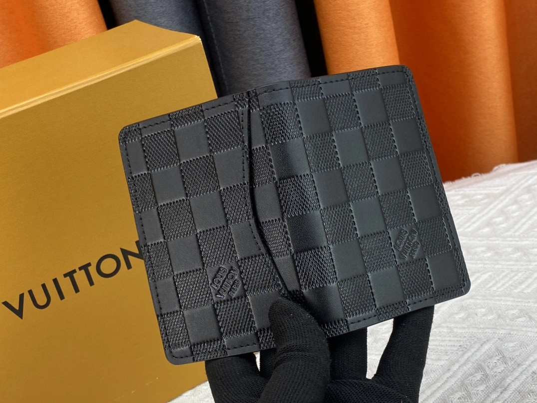 Louis Vuitton AAA Quality Card Case For Unisex Versatile 8152