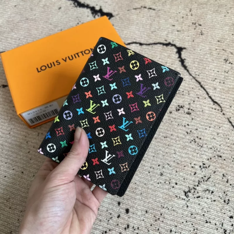 Louis Vuitton AAA Quality Card Case For Women Bold 457