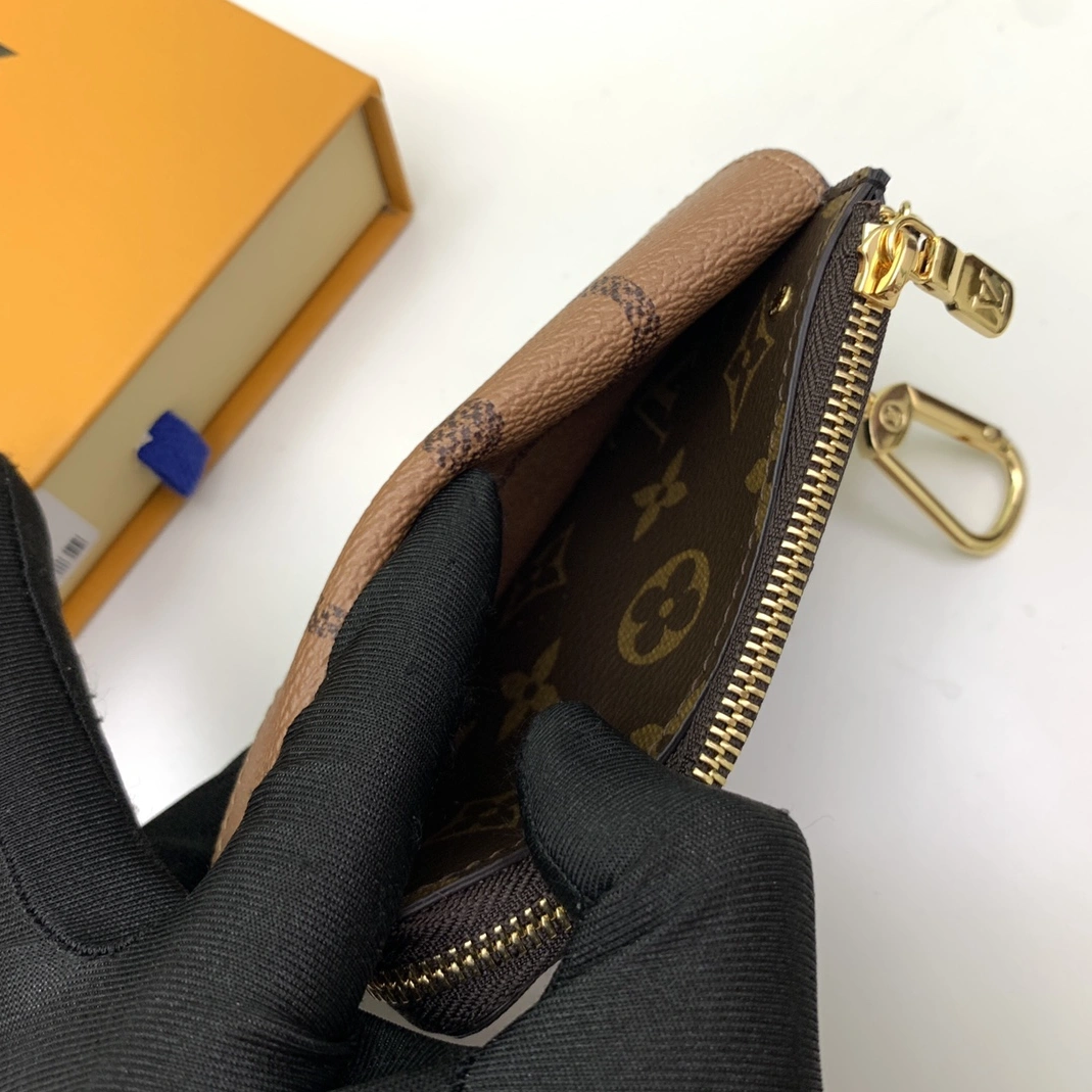 Louis Vuitton AAA Quality Card Case For Women Modern 7593