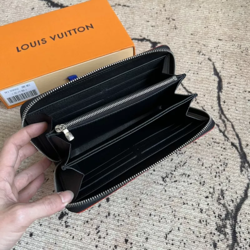 Louis Vuitton AAA Quality Card Case For Women Resilient 5252