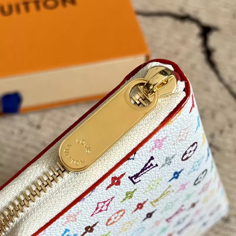 Louis Vuitton AAA Quality Card Case For Women Versatile 9036