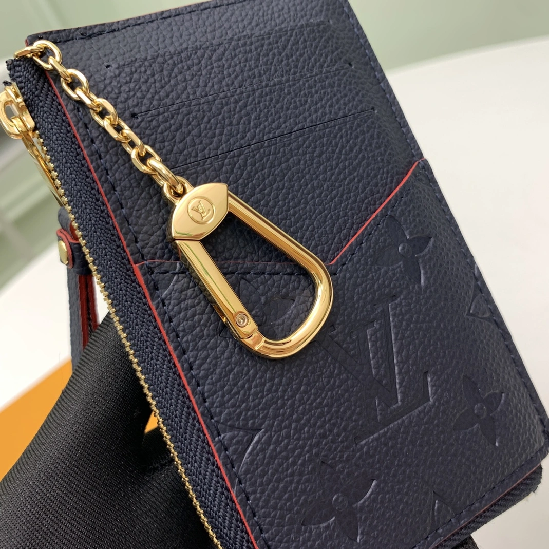 Louis Vuitton AAA Quality Card Case For Women WellDesigned 3477