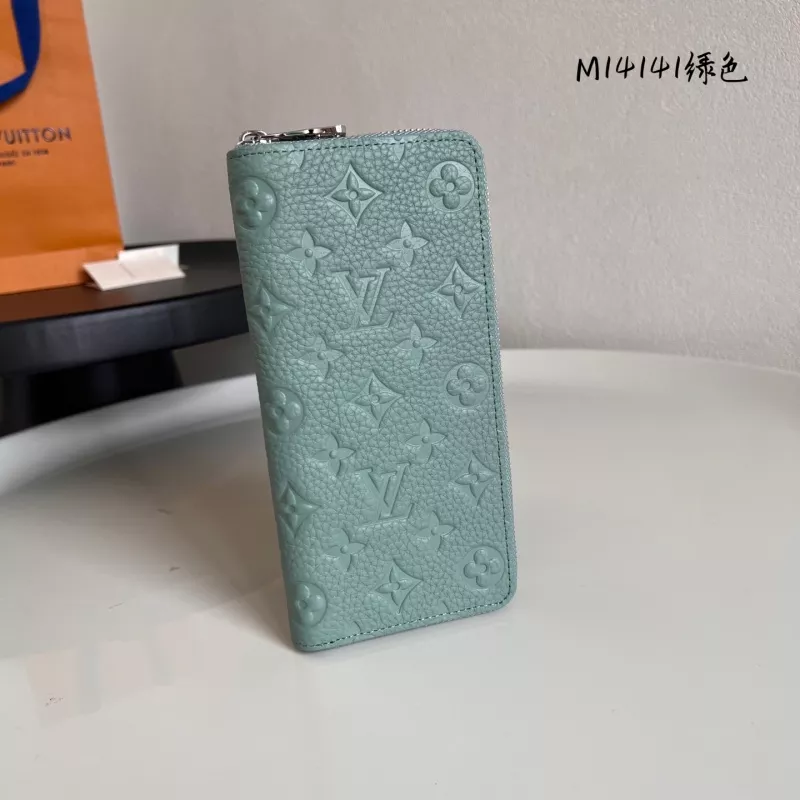 Louis Vuitton AAA Quality Card Case ModernLook 3095