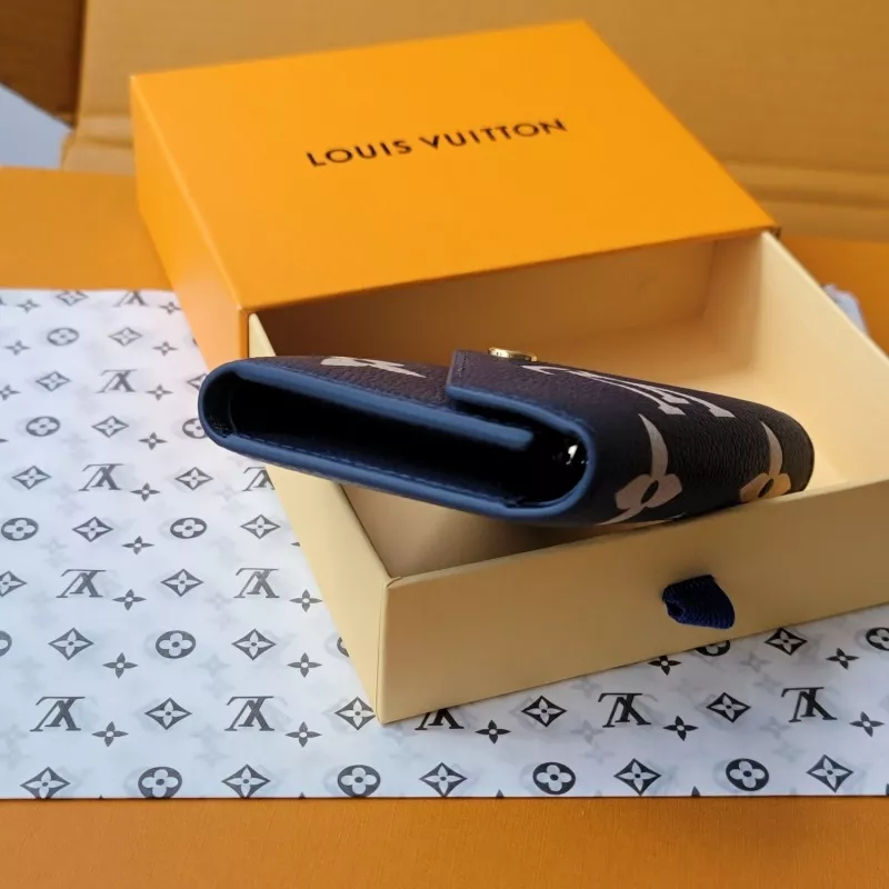 Louis Vuitton AAA Quality Card Case Popular 3454