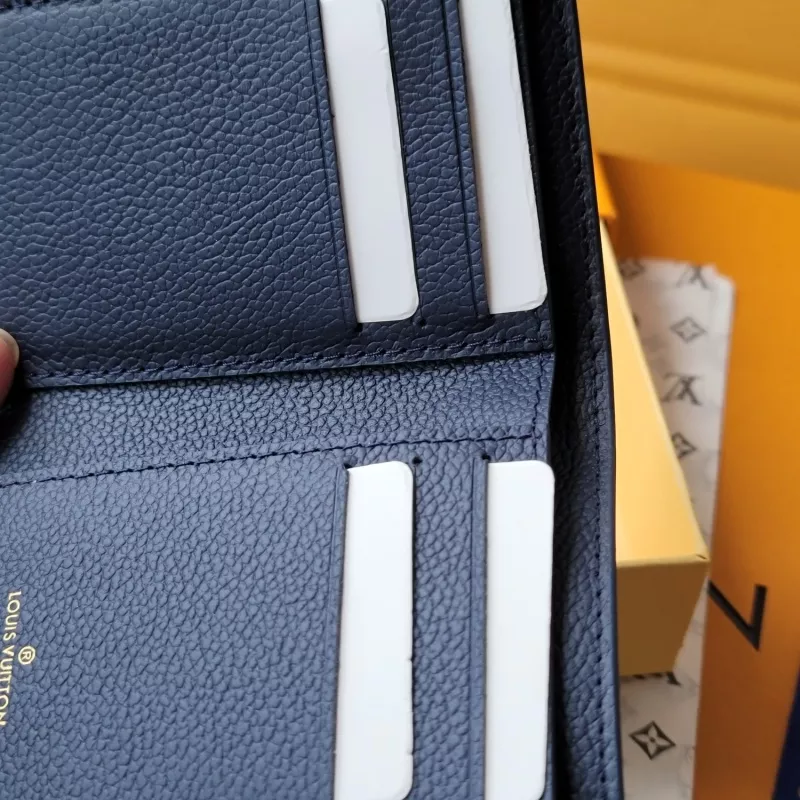 Louis Vuitton AAA Quality Card Case Popular 3454