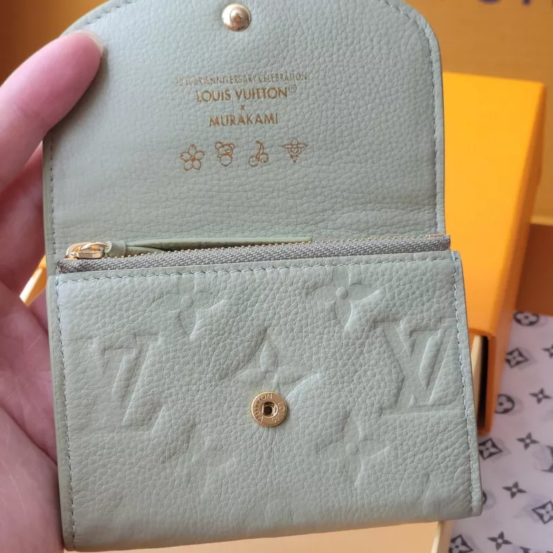 Louis Vuitton AAA Quality Card Case Resilient 7897