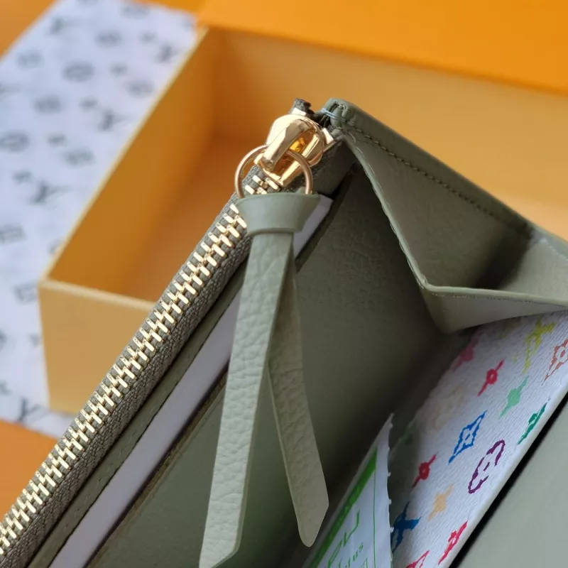 Louis Vuitton AAA Quality Card Case Resilient 7897