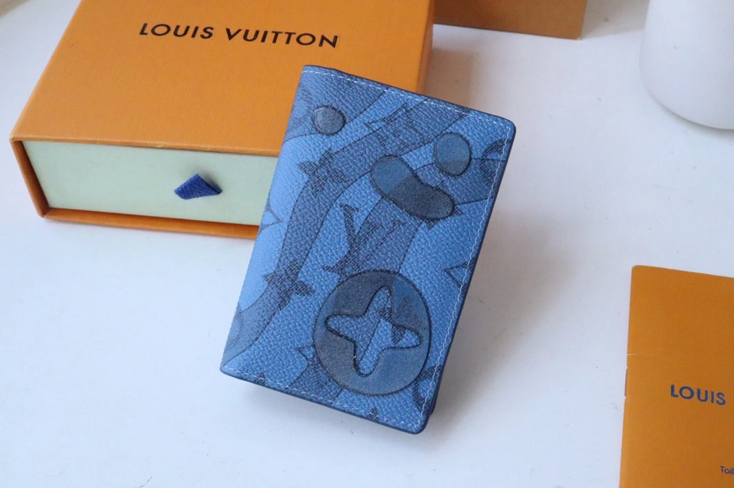 Louis Vuitton AAA Quality Card Case SmartChoice 3873