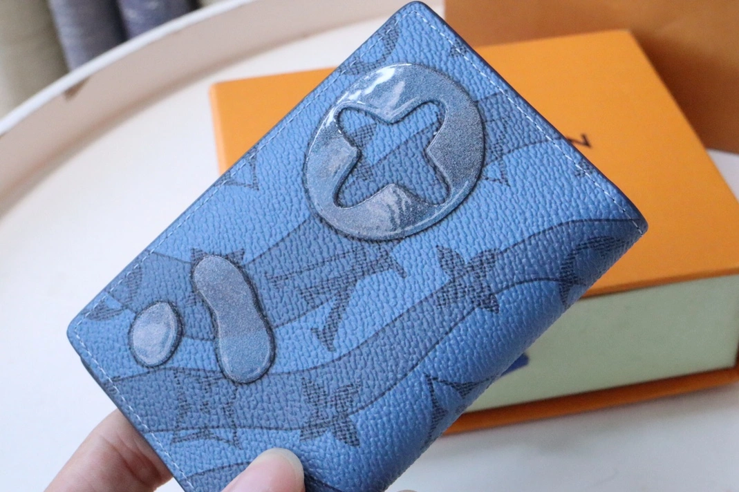 Louis Vuitton AAA Quality Card Case SmartChoice 3873