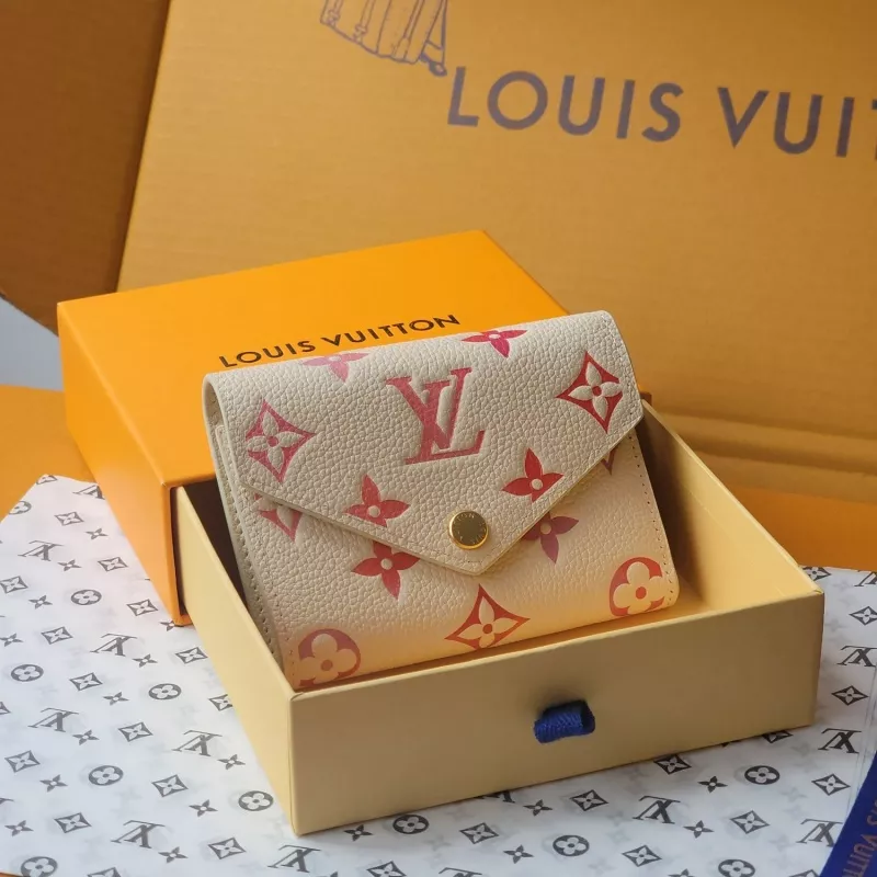 Louis Vuitton AAA Quality Card Case SportInspired 8352