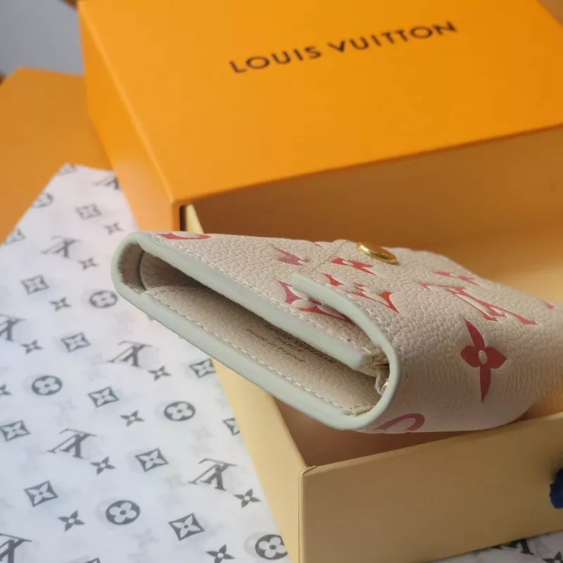 Louis Vuitton AAA Quality Card Case SportInspired 8352