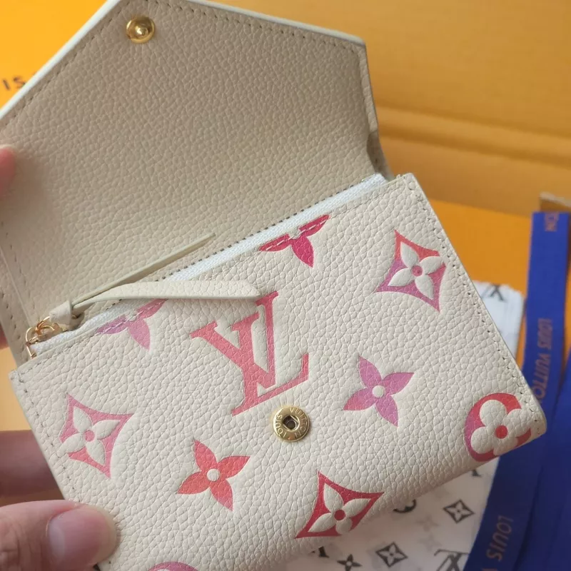 Louis Vuitton AAA Quality Card Case SportInspired 8352