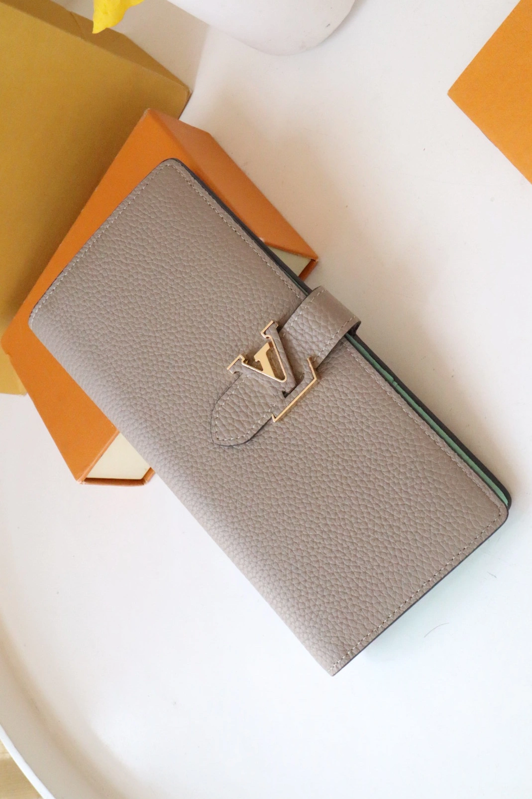 Louis Vuitton AAA Quality Card Case TopPick 3541