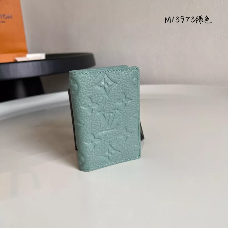 Louis Vuitton AAA Quality Card Case UrbanStyle 8466