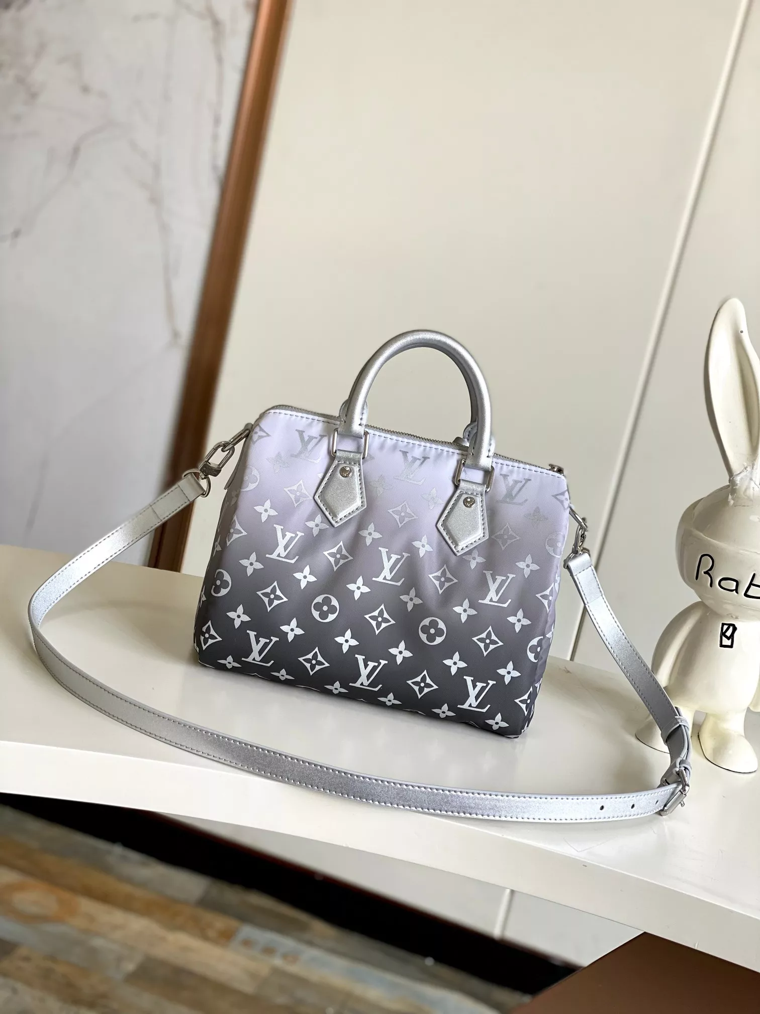 Louis Vuitton AAA Quality Handbags Elegant 4583