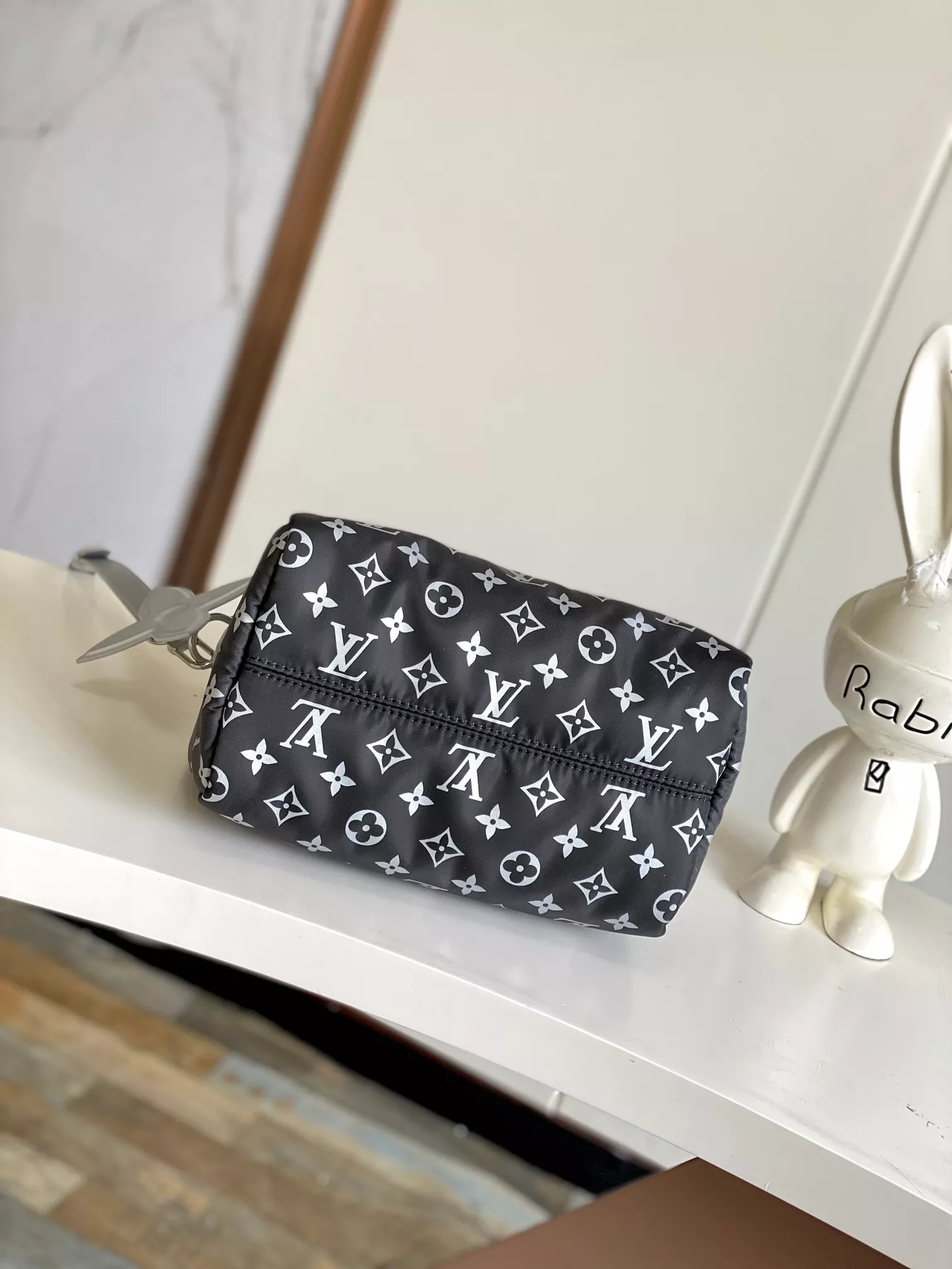 Louis Vuitton AAA Quality Handbags Elegant 4583