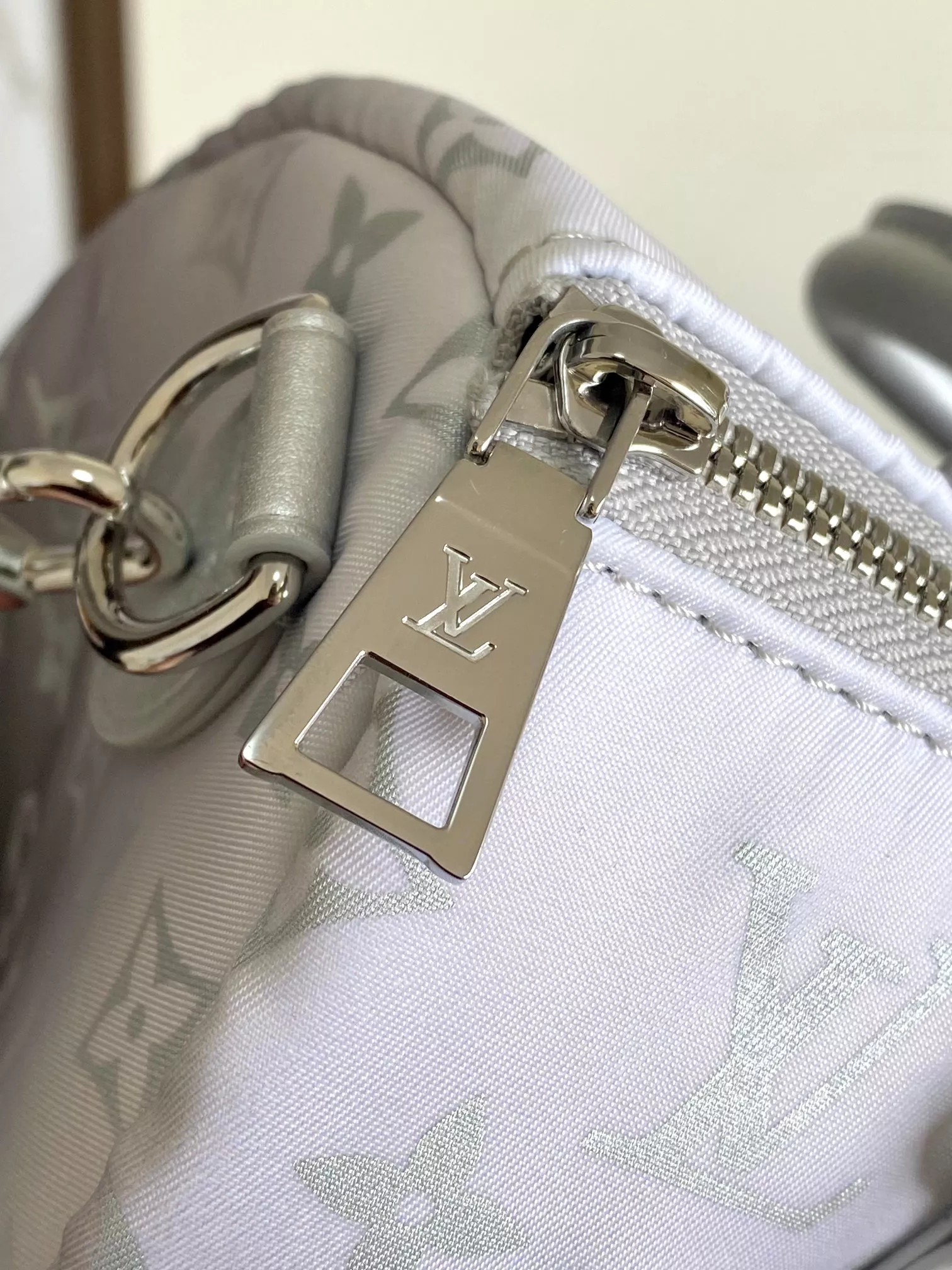 Louis Vuitton AAA Quality Handbags Elegant 4583