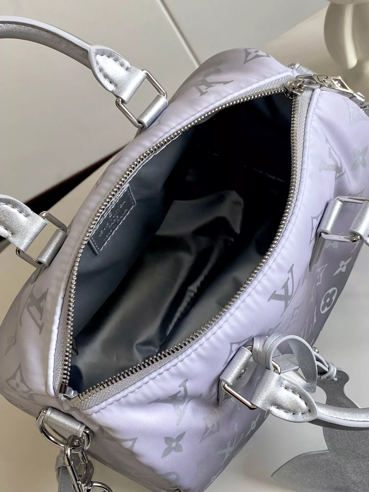 Louis Vuitton AAA Quality Handbags Elegant 4583