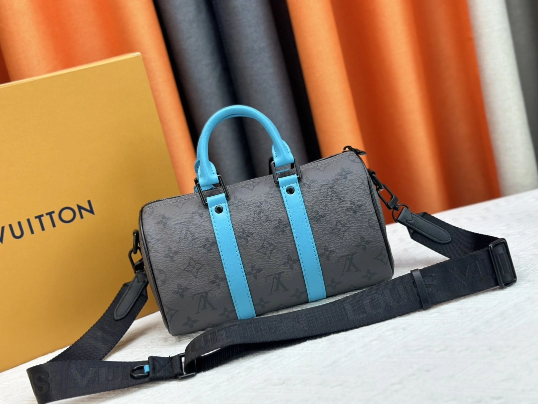 Louis Vuitton AAA Quality Handbags For Unisex EasyMatch 9623