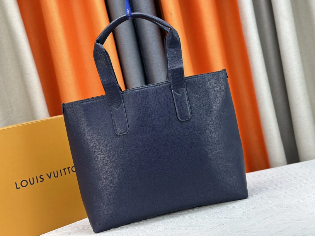Louis Vuitton AAA Quality Handbags For Unisex Timeless 1521