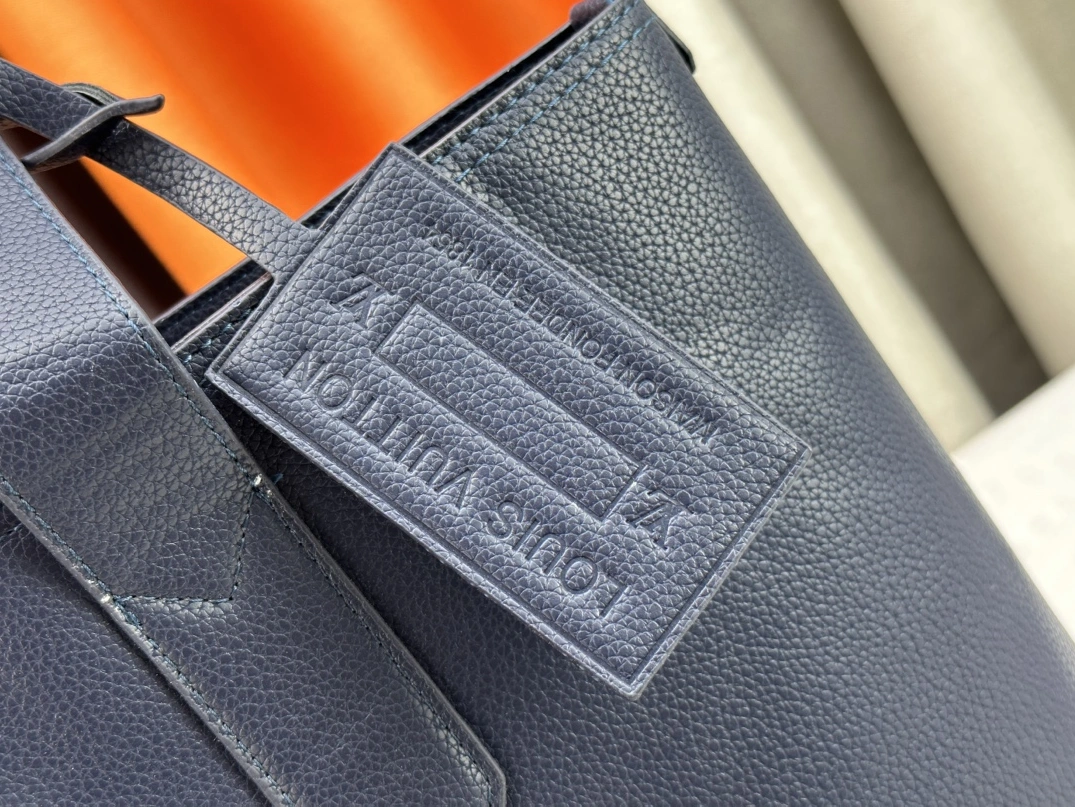 Louis Vuitton AAA Quality Handbags For Unisex Timeless 1521