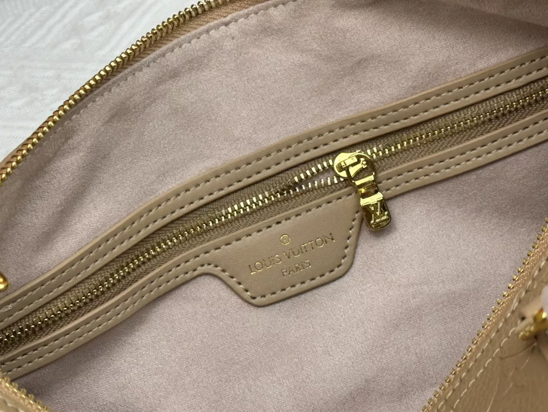 Louis Vuitton AAA Quality Handbags For Women Affordable 2219