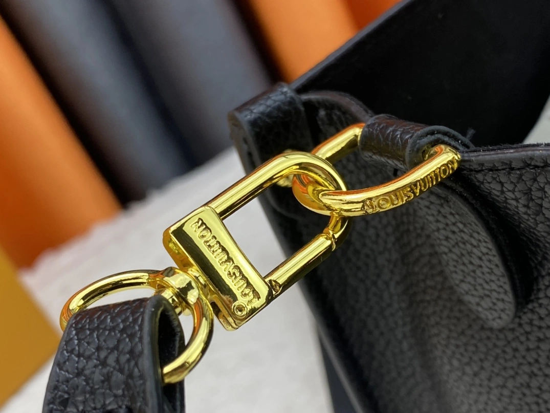 Louis Vuitton AAA Quality Handbags For Women Affordable 3885