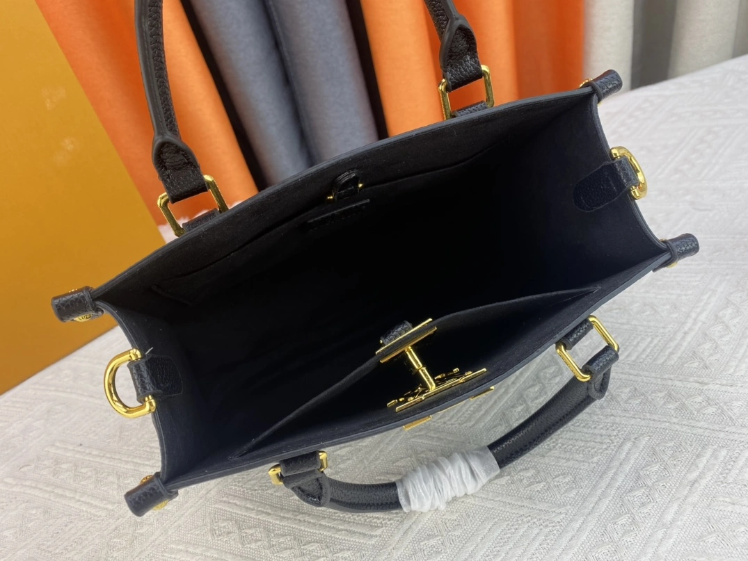 Louis Vuitton AAA Quality Handbags For Women Affordable 3885