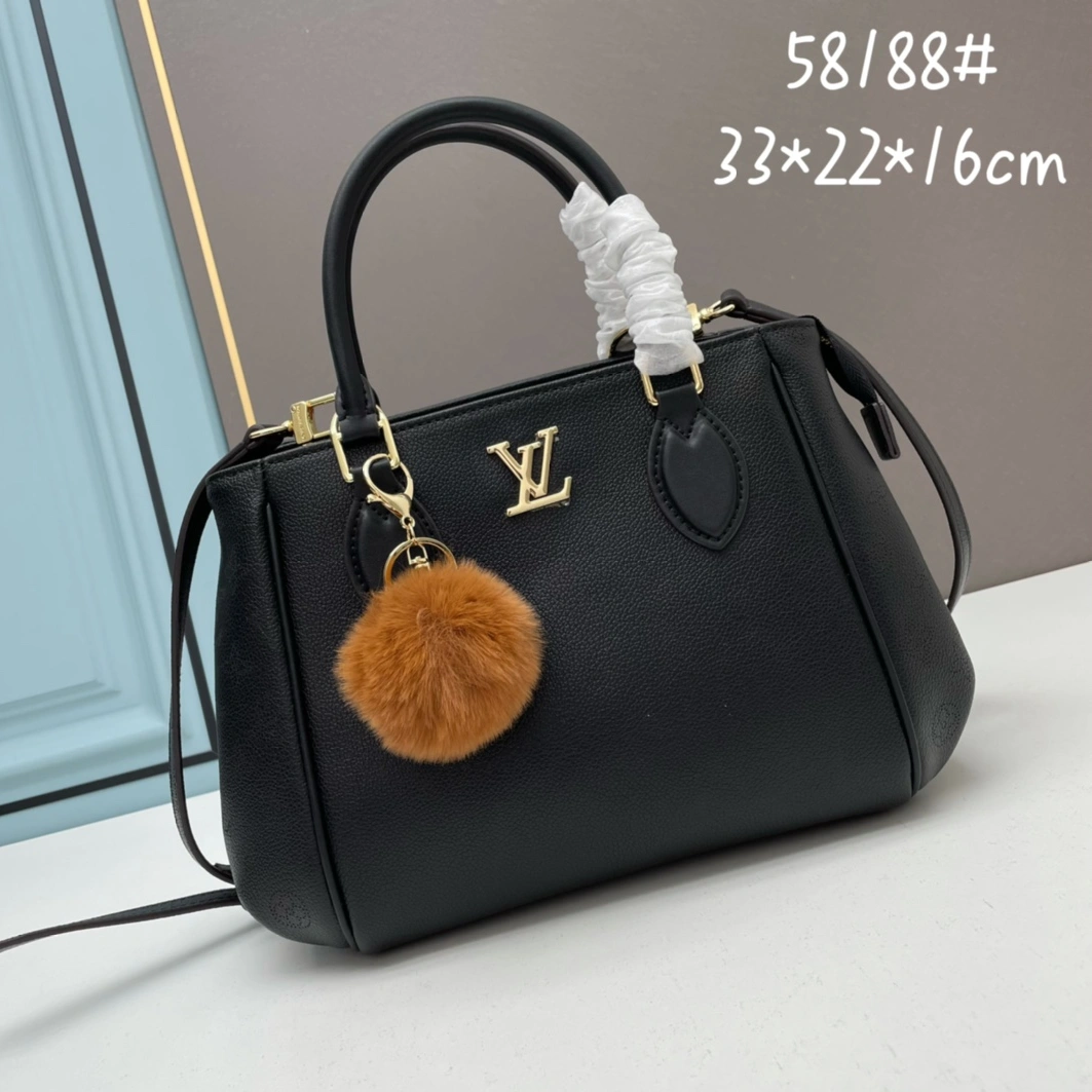 Louis Vuitton AAA Quality Handbags For Women AllSeason 7140
