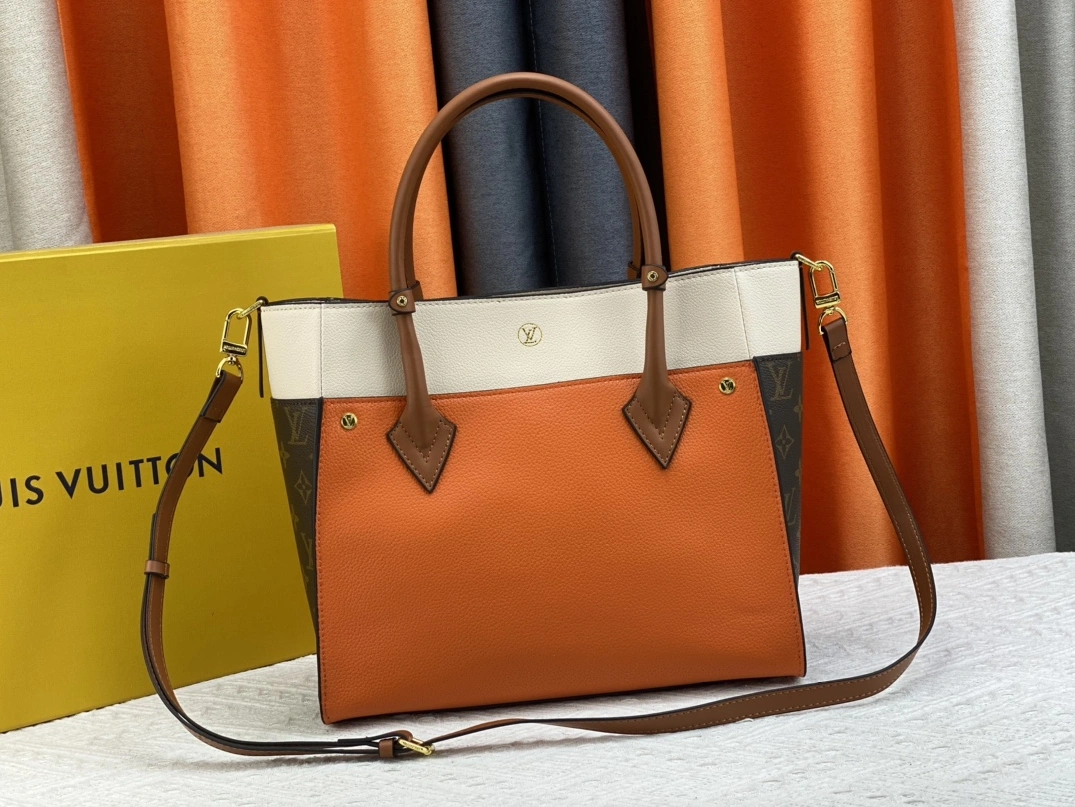 Louis Vuitton AAA Quality Handbags For Women AllSeason 7826