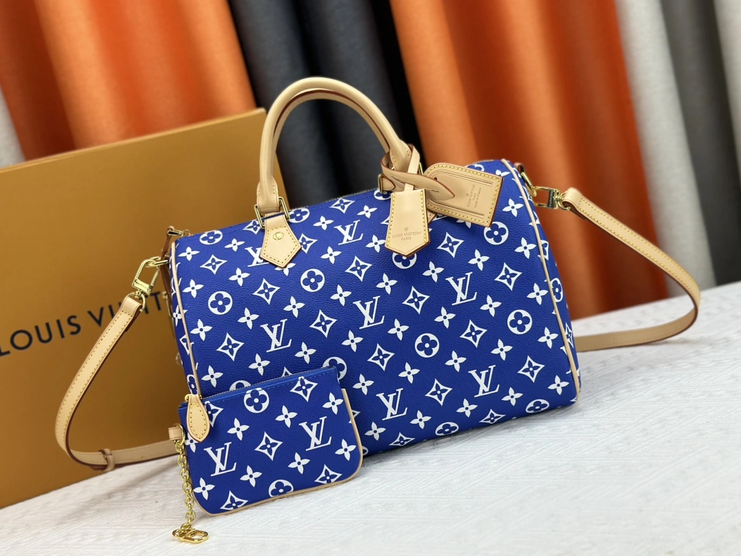 Louis Vuitton AAA Quality Handbags For Women Bold 6844